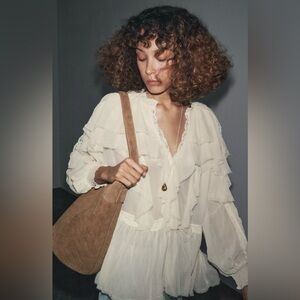 Zara Woman Collection Blouse in Ecru